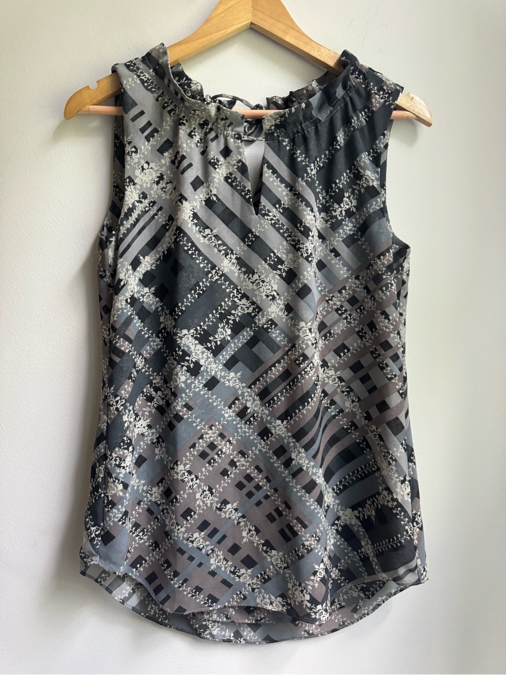 CAbi Black and Gray Patterned Sleeveless Camisole Tank Shirt